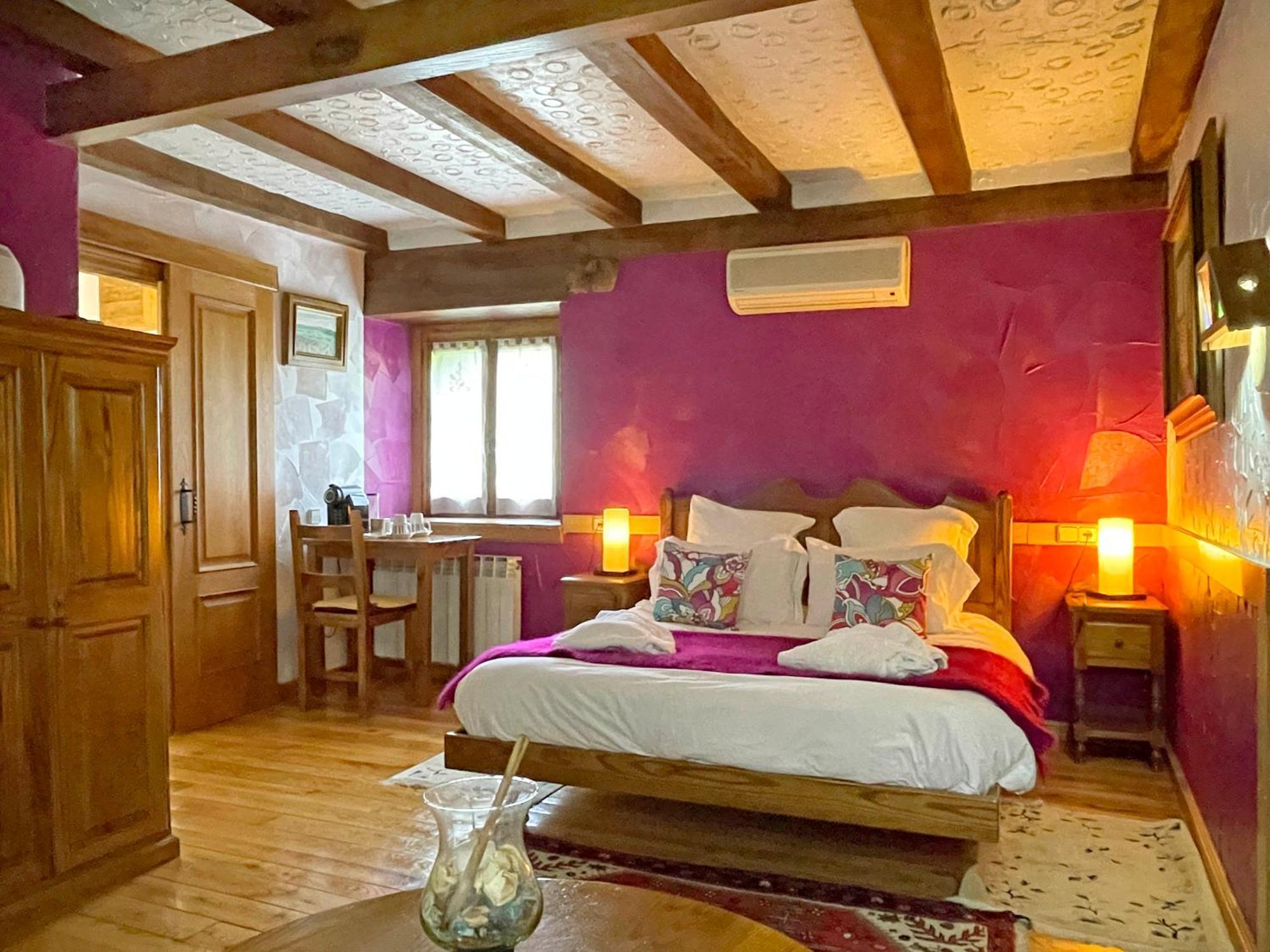 Hotel Peruskenea Jaunsaras Cameră foto